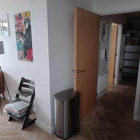 Cosy 1 Bedroom Apartment With Balcony Near Chiswick Londýn Exteriér fotografie