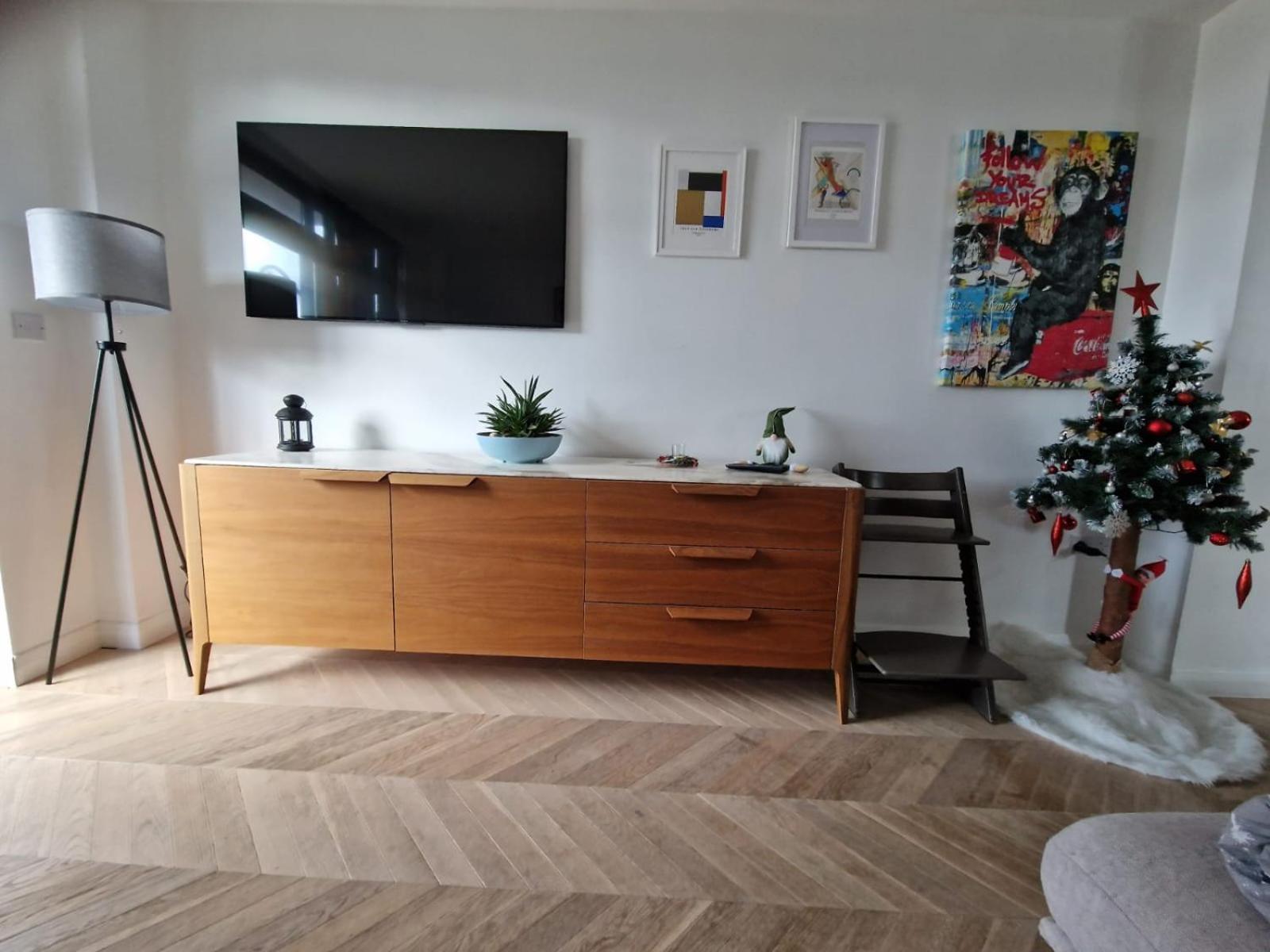 Cosy 1 Bedroom Apartment With Balcony Near Chiswick Londýn Exteriér fotografie